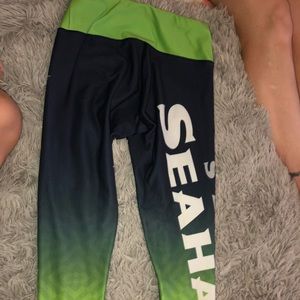 Adult Small Seahawks leggings and bodysuit